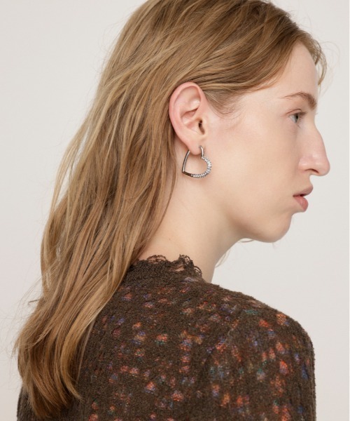 SLY（スライ）の「BIJOU HEART HOOP P/EARRING ビジュー ハート フープピアス（ピアス（両耳用）・レディース・シルバー/ゴールド・FREE）」の7枚目の写真