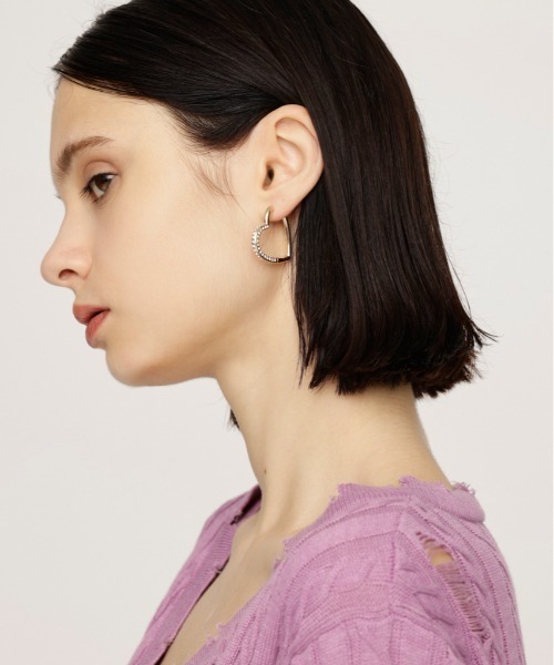SLY（スライ）の「BIJOU HEART HOOP P/EARRING ビジュー ハート フープピアス（ピアス（両耳用）・レディース・シルバー/ゴールド・FREE）」の11枚目の写真