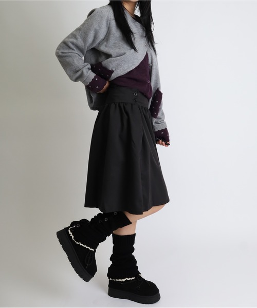 Vini（ヴィニ）の「ハイウエスト ギャザー ミニスカート（スカート・レディース・ブラック・MEDIUM）」の5枚目の写真