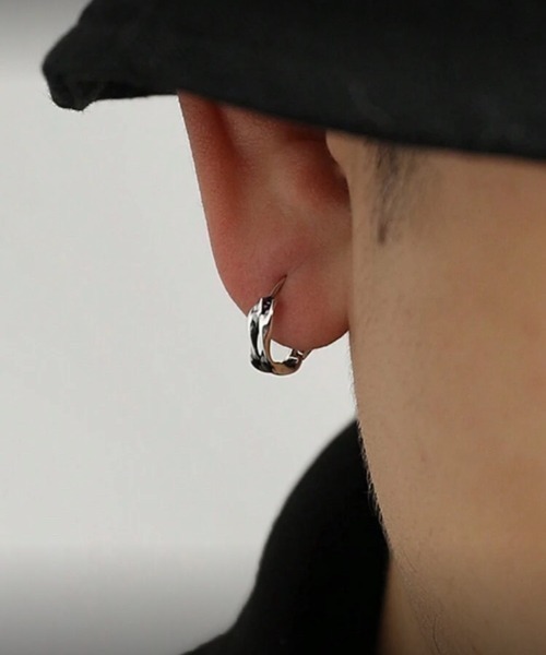 セール】【IZU】 ツイストフープピアス シルバー メンズアクセサリー