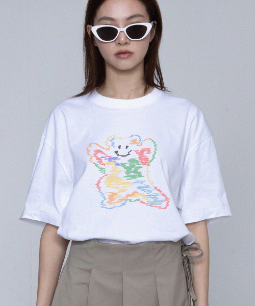 GRAVER（グレーバー）の「[ユニセックス]レインボービッグクラウドベアスマイル半袖Tシャツ_ホワイト（Tシャツ/カットソー・レディース・ホワイト・LARGE/X-LARGE/SMALL/MEDIUM）」の7枚目の写真