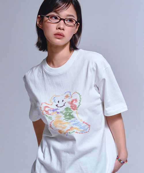 GRAVER（グレーバー）の「[ユニセックス]レインボービッグクラウドベアスマイル半袖Tシャツ_ホワイト（Tシャツ/カットソー・レディース・ホワイト・LARGE/X-LARGE/SMALL/MEDIUM）」の3枚目の写真