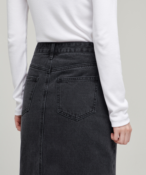 MUSINSA STANDARD WOMAN(ムシンサスタンダードウーマン)の「ウーマンズフロントスリットデニムロングスカート【ウォッシュドブラック】(スカート・レディース・その他・SMALL/MEDIUM/LARGE/X-SMALL)」の6枚目の写真