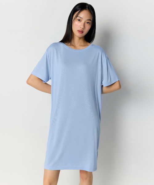 MUSINSA STANDARD WOMAN（ムシンサスタンダードウーマン）の「ウィメンズモーダルラウンジTシャツドレス[ライトブルー]（ワンピース・レディース・その他・SMALL/MEDIUM/LARGE/X-SMALL）」の2枚目の写真