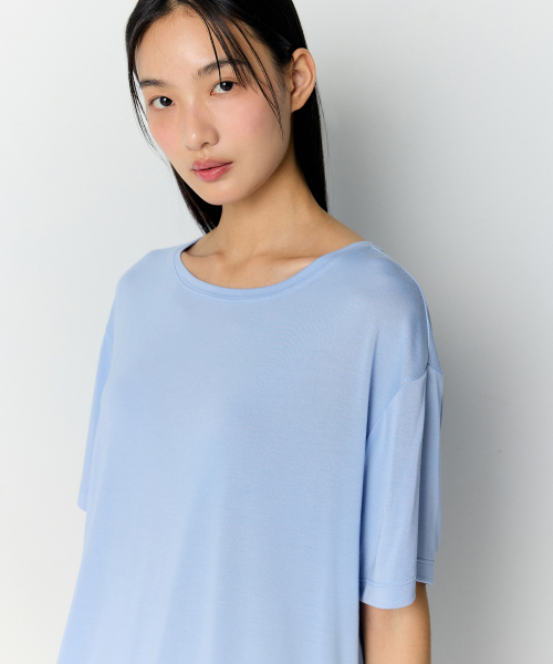 MUSINSA STANDARD WOMAN（ムシンサスタンダードウーマン）の「ウィメンズモーダルラウンジTシャツドレス[ライトブルー]（ワンピース・レディース・その他・SMALL/MEDIUM/LARGE/X-SMALL）」の4枚目の写真