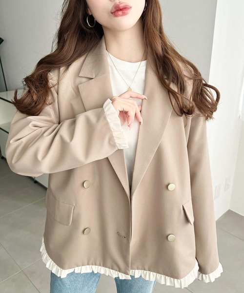 moment+(モーメントプラス)の「マットゴールド釦配色フリルピンストライプWテーラージャケット(テーラードジャケット・レディース・ネイビー/ベージュ/ブラック/チャコールグレー/ブラウン・M/L)」の4枚目の写真