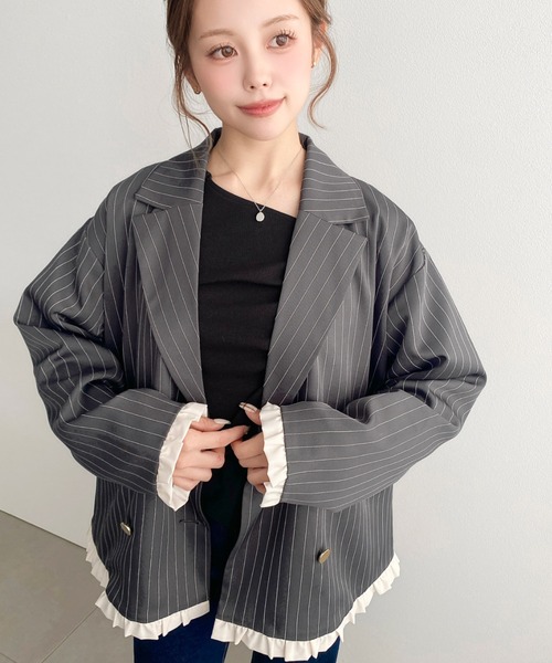 moment+(モーメントプラス)の「マットゴールド釦配色フリルピンストライプWテーラージャケット(テーラードジャケット・レディース・ネイビー/ベージュ/ブラック/チャコールグレー/ブラウン・M/L)」の14枚目の写真