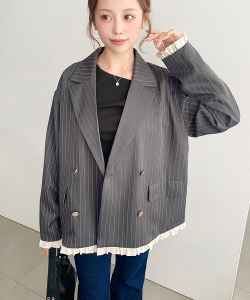 moment+(モーメントプラス)の「マットゴールド釦配色フリルピンストライプWテーラージャケット(テーラードジャケット・レディース・ネイビー/ベージュ/ブラック/チャコールグレー/ブラウン・M/L)」の12枚目の写真