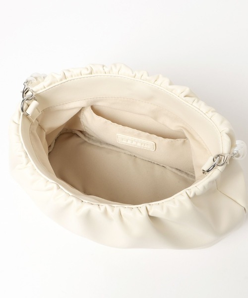 LEPSIM（レプシィム）の「【入卒式／セレモニー】パール2WAYバッグ　604308（ショルダーバッグ・レディース・ブラック/アイボリー・ONE SIZE）」の16枚目の写真