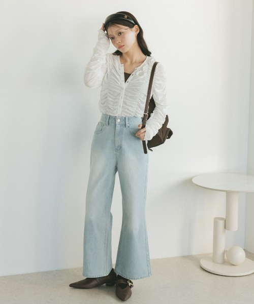 VANNIE U(ヴァニーユー)の「リングスナップシャーリングシアートップス / カーディガン(Tシャツ/カットソー・レディース・ブラック/ホワイト/ベージュ・FREE)」の10枚目の写真