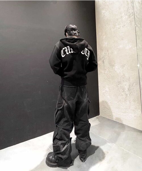 CURETTY(キュリティ)の「C VELVET LOGO FLEECE ZIP-UP HOODIE_BLACK(パーカー・レディース・ブラック・SMALL)」の7枚目の写真