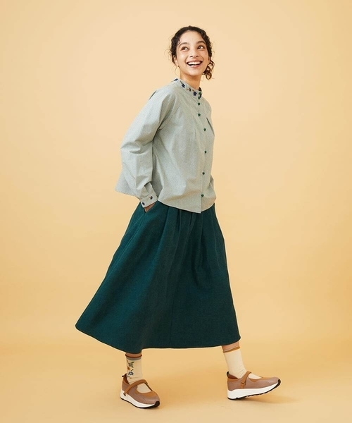 Jocomomola(ホコモモラ)の「Pradera ピーチ起毛タックスカート(スカート・レディース・グリーン/ベージュ・40)」の6枚目の写真