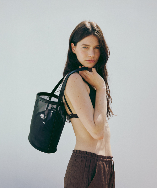 MOREMORR（モアモル）の「ONDE BAG メッシュバッグ black（ショルダーバッグ・レディース・ブラック・FREE）」の2枚目の写真