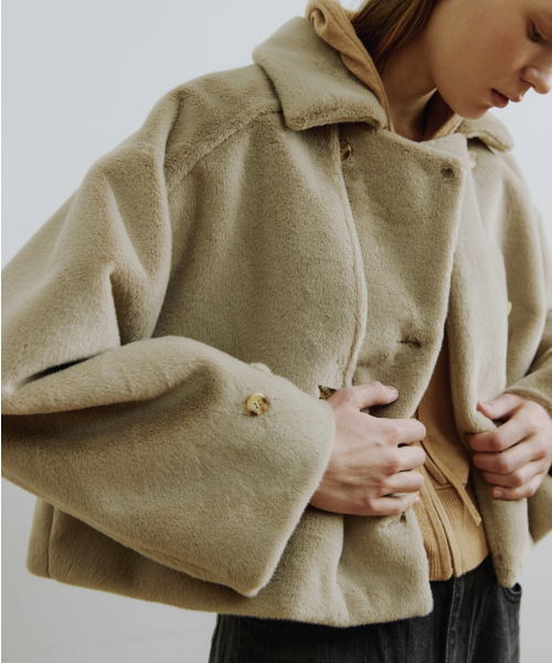 MOLLIOLLI（モリオリ）の「CLEY クロップトレンチジャケット [ミンク]（ムートンコート・レディース・その他・SMALL）」の2枚目の写真