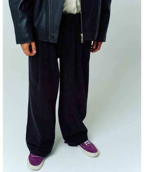 ADAM PATEK(アダムパテック)の「【ADAMPATEK/アダムパテック】needlestripe denim wide pants ワイドパンツ(デニムパンツ・メンズ・グレー/ブラック・1/2)」の2枚目の写真