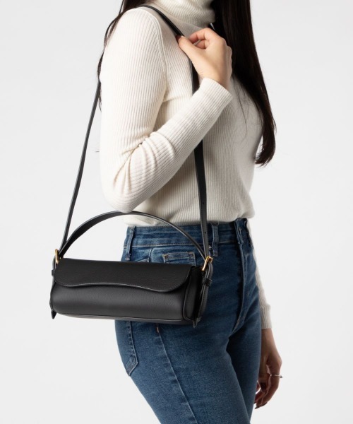 J&M Davidson（ジェイアンドエムデヴィッドソン）の「J&M DAVIDSON BONNY BAGUETTE ジェイアンドエムデヴィッドソン ボニー バゲット ショルダーバッグ（ショルダーバッグ・レディース・ブラック・FREE）」の2枚目の写真