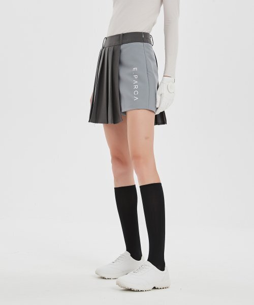 E.PARCA（イパルカ）の「スモークシャドーパンツスカート（その他パンツ・レディース・その他・SMALL/MEDIUM/LARGE）」の2枚目の写真
