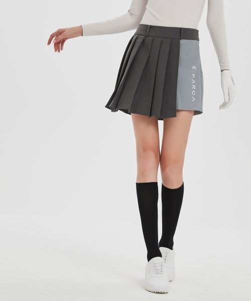 E.PARCA（イパルカ）の「スモークシャドーパンツスカート（その他パンツ・レディース・その他・SMALL/MEDIUM/LARGE）」の3枚目の写真