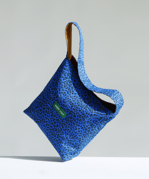 GREEN STUFF（グリーンスタッフ）の「seem full bag 62 - leopard blue（エコバッグ/サブバッグ・レディース・その他・FREE）」の3枚目の写真