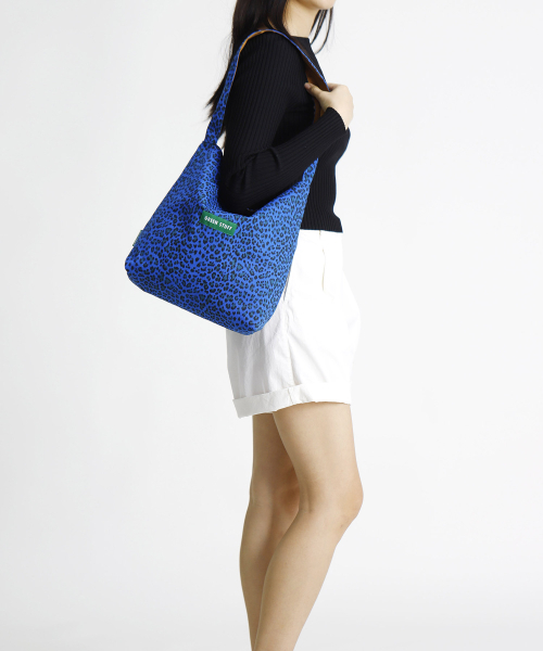 GREEN STUFF（グリーンスタッフ）の「seem full bag 62 - leopard blue（エコバッグ/サブバッグ・レディース・その他・FREE）」の8枚目の写真