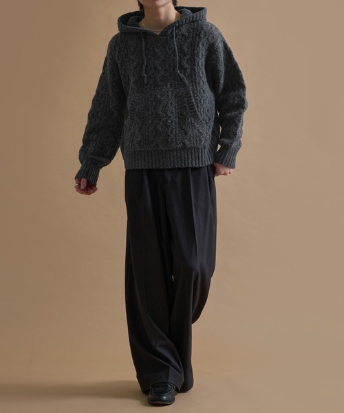 epnok（エプノック）の「ケーブルルーズニットパーカー（パーカー・メンズ・グレイッシュベージュ/チャコールグレー/ダークブラウン/ボルドー・SMALL/MEDIUM/LARGE）」の19枚目の写真