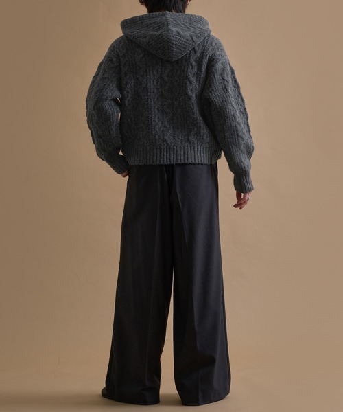 epnok（エプノック）の「ケーブルルーズニットパーカー（パーカー・メンズ・グレイッシュベージュ/チャコールグレー/ダークブラウン/ボルドー・SMALL/MEDIUM/LARGE）」の21枚目の写真