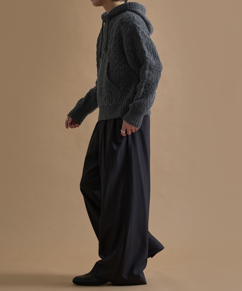 epnok（エプノック）の「ケーブルルーズニットパーカー（パーカー・メンズ・グレイッシュベージュ/チャコールグレー/ダークブラウン/ボルドー・SMALL/MEDIUM/LARGE）」の20枚目の写真