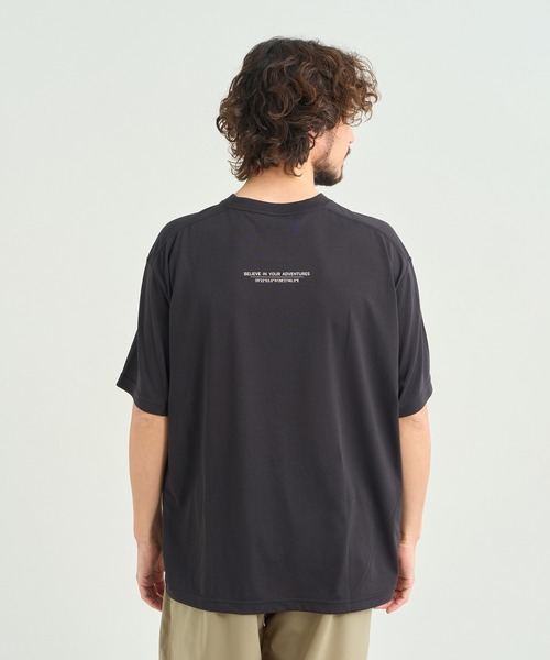 NANGA(ナンガ)の「DRY MIX PIVOT SLEEVE TEE/ドライミックス ピボットスリーブ Tシャツ(Tシャツ/カットソー・メンズ・ホワイト/ブラック/レッド・L/M/S/XL)」の5枚目の写真