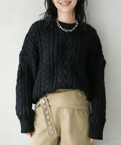 ONEP STAR(ワンピスター)の「ケーブル編みゆるニット(ニット/セーター・レディース・ブラック/レッド/ダークブラウン/ベージュ・FREE)」の9枚目の写真