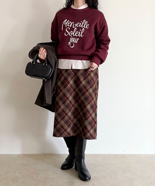 セール】ハートグラフィックロゴスウェットプルオーバー（スウェット