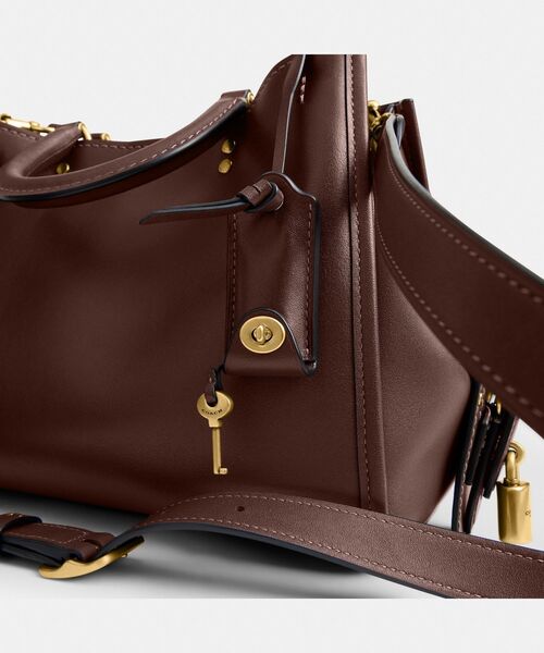 ローグ バッグ 31（ショルダーバッグ）｜COACH（コーチ）の