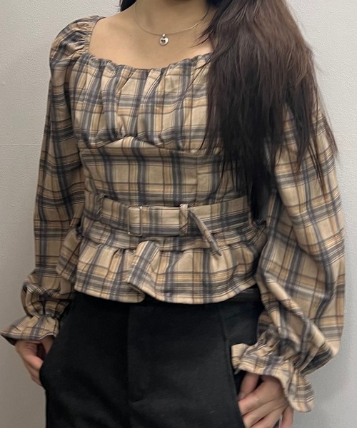 Nu（ニュー）の「【Nu】ベルト付きチェックトップス（シャツ/ブラウス・レディース・ブラック/ベージュ・MEDIUM）」の2枚目の写真