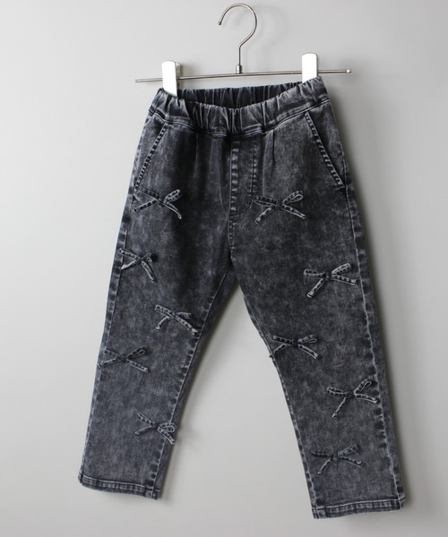 maarook(マルーク)の「接触冷感デニムリボンロングパンツ(デニムパンツ・キッズ・ネイビー/ブラック・110cm/120cm/130cm/100cm)」の2枚目の写真