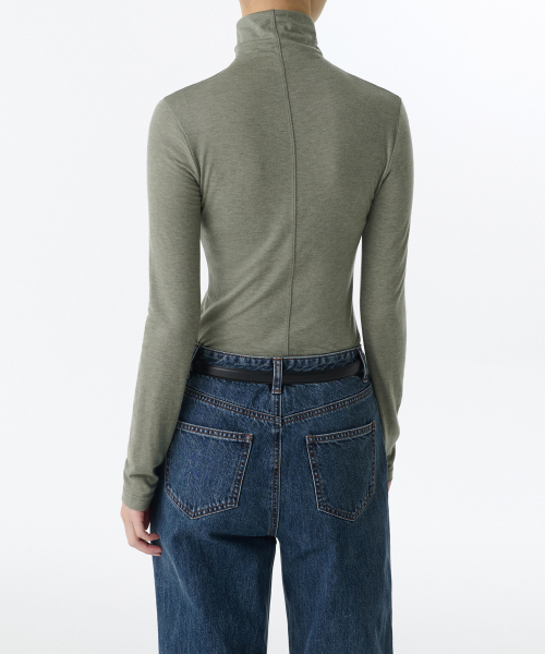 MUSINSA STANDARD WOMAN（ムシンサスタンダードウーマン）の「ウィメンズウールテンセルスリムタートルネック長袖Tシャツ[セージ]（Tシャツ/カットソー・レディース・その他・X-SMALL/SMALL/MEDIUM/LARGE）」の11枚目の写真