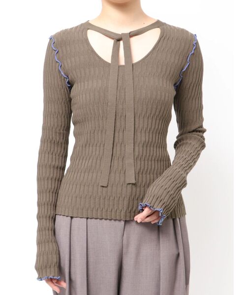 LAGUNAMOON（ラグナムーン）の「デザインリブボウタイニットプルオーバー（ニット/セーター・レディース・ブラック/ブラウン/ブルー・FREE）」の21枚目の写真