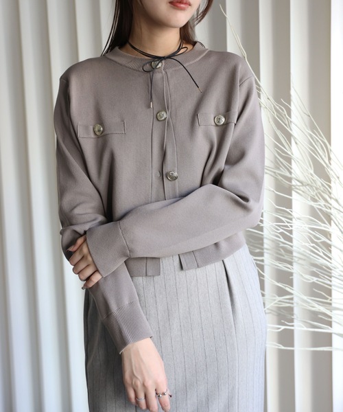 YENNA（イェンナ）の「【 2026 SS 新作 】金釦コンパクトカーディガン（カーディガン/ボレロ・レディース・ブラック/ホワイト×ブラック/アイボリー/ネイビー/ブラウン/ブラック×ホワイト/グレイッシュベージュ・FREE）」の8枚目の写真