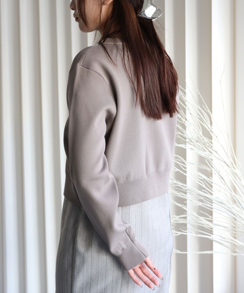 YENNA（イェンナ）の「【 2026 SS 新作 】金釦コンパクトカーディガン（カーディガン/ボレロ・レディース・ブラック/ホワイト×ブラック/アイボリー/ネイビー/ブラウン/ブラック×ホワイト/グレイッシュベージュ・FREE）」の12枚目の写真