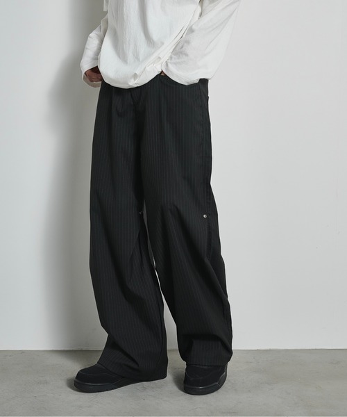 BLANK HOTEL(ブランクホテル)の「3D Design TR Stripe Wide Pants / 3DデザインTRストライプワイドパンツ(スラックス・メンズ・グレー/ブラック・L/M/S)」の2枚目の写真