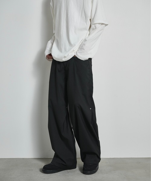 BLANK HOTEL(ブランクホテル)の「3D Design TR Stripe Wide Pants / 3DデザインTRストライプワイドパンツ(スラックス・メンズ・グレー/ブラック・L/M/S)」の21枚目の写真
