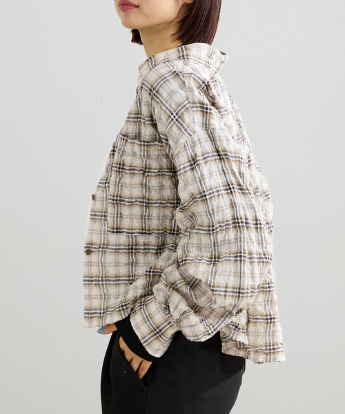 IENA（イエナ）の「《新色/追加》シャーリングチェックショートシャツ（シャツ/ブラウス・レディース・ブラック系その他/ブルー/ベージュ・FREE）」の18枚目の写真