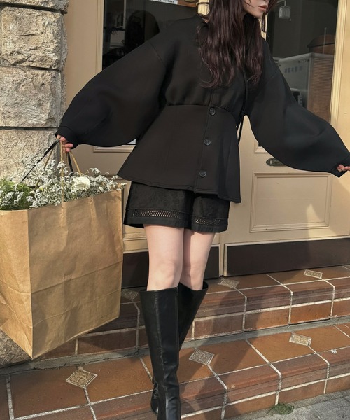 WILLFULLY（ウィルフリー）の「v neck volume sleeve peplum ponte tops（その他トップス・レディース・アイボリー/ブラック/ブルー系その他・FREE）」の13枚目の写真