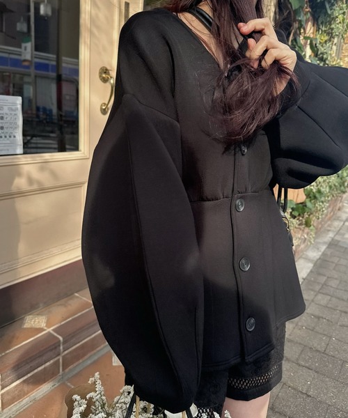 WILLFULLY（ウィルフリー）の「v neck volume sleeve peplum ponte tops（その他トップス・レディース・アイボリー/ブラック/ブルー系その他・FREE）」の14枚目の写真