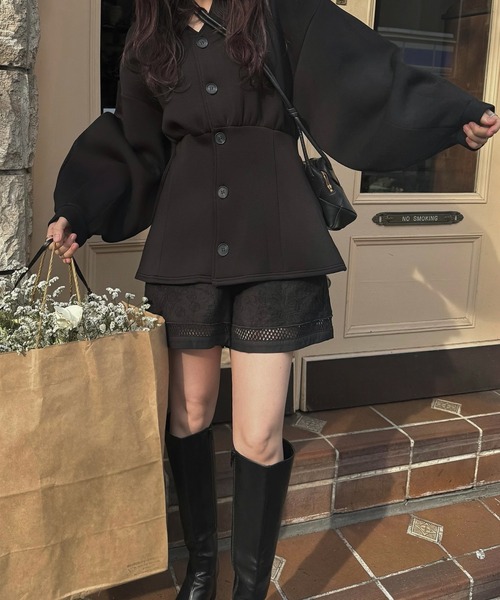 WILLFULLY（ウィルフリー）の「v neck volume sleeve peplum ponte tops（その他トップス・レディース・アイボリー/ブラック/ブルー系その他・FREE）」の16枚目の写真