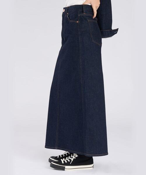 To b. by agnes b.（トゥービーバイアニエスベー）の「To b. by agnes b. x RED CARD TOKYO デニムロングスカート（スカート・レディース・ネイビー・38/40/36）」の3枚目の写真