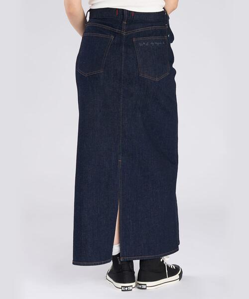 To b. by agnes b.（トゥービーバイアニエスベー）の「To b. by agnes b. x RED CARD TOKYO デニムロングスカート（スカート・レディース・ネイビー・38/40/36）」の4枚目の写真