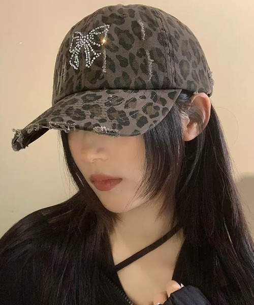 NANEA（ナネア）の「ラインストーンリボン ヒョウ柄キャップ（キャップ・レディース・ブラウン/ベージュ・フリー）」の17枚目の写真