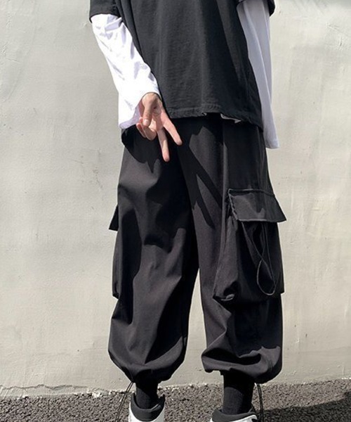 KELVIN(ケルヴァン)の「Cargo Tuck Jogger Pants カーゴ タック ジョガーパンツ(カーゴパンツ・メンズ・ブラック・MEDIUM/LARGE)」の9枚目の写真