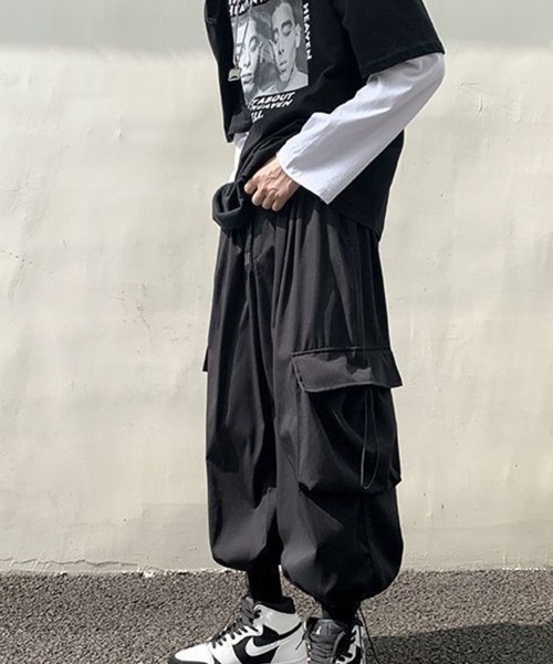 KELVIN(ケルヴァン)の「Cargo Tuck Jogger Pants カーゴ タック ジョガーパンツ(カーゴパンツ・メンズ・ブラック・MEDIUM/LARGE)」の15枚目の写真