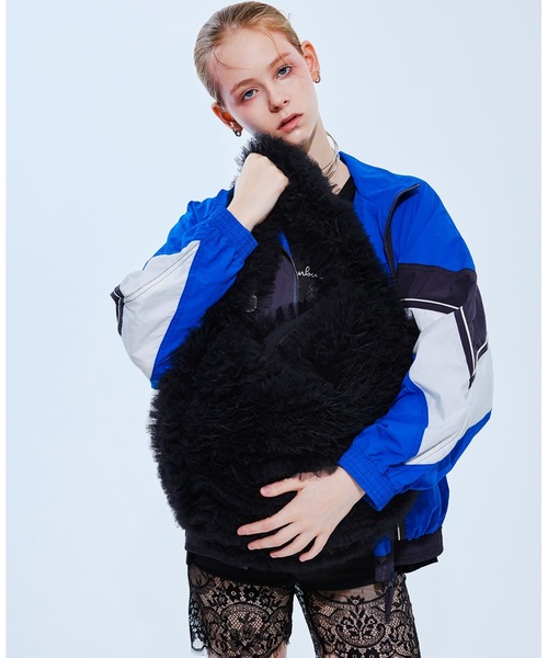 HELOYSE(エロイーズ)の「POODLE STANDARD(ハンドバッグ・レディース・ブラック/レッド・FREE)」の1枚目の写真