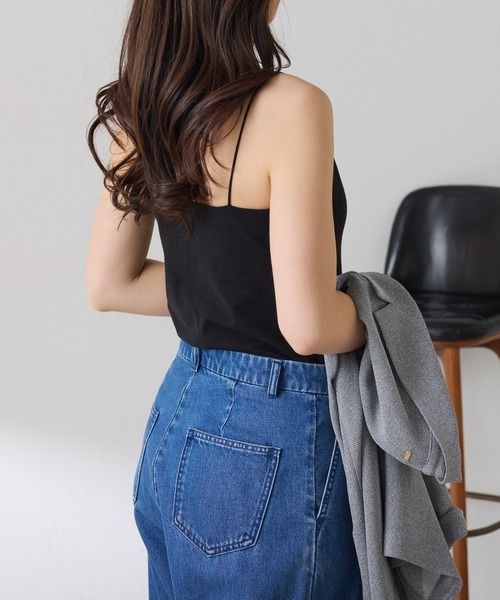 COLLAGE GALLARDAGALANTE(コラージュガリャルダガランテ)の「カップ付きキャミソール(キャミソール・レディース・ホワイト/ブラック・FREE)」の8枚目の写真